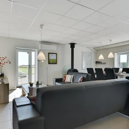 Henne - 2-5km From The Sea By Interhome Apartment