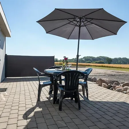 Apartment Henne - 2-5km From The Sea By Interhome