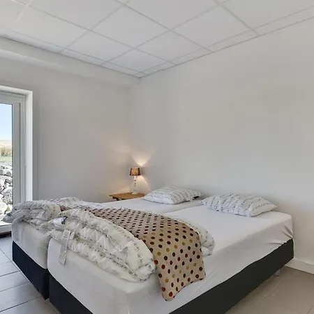 Apartment Henne - 2-5km From The Sea By Interhome *