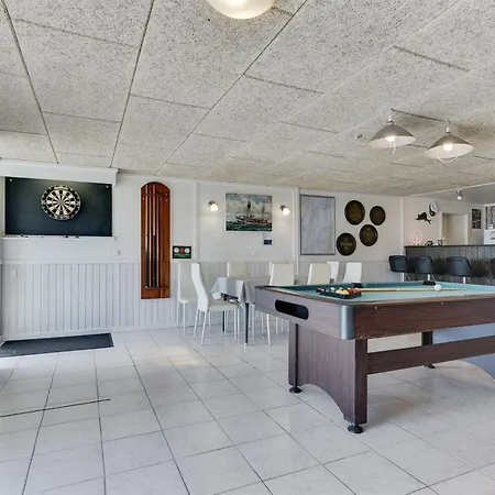 Henne - 2-5km From The Sea By Interhome Apartment